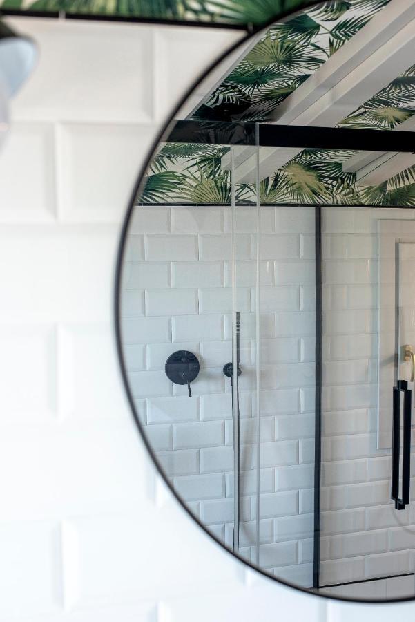 Apartamentos Boutique Fuente Real 柯米拉斯 外观 照片